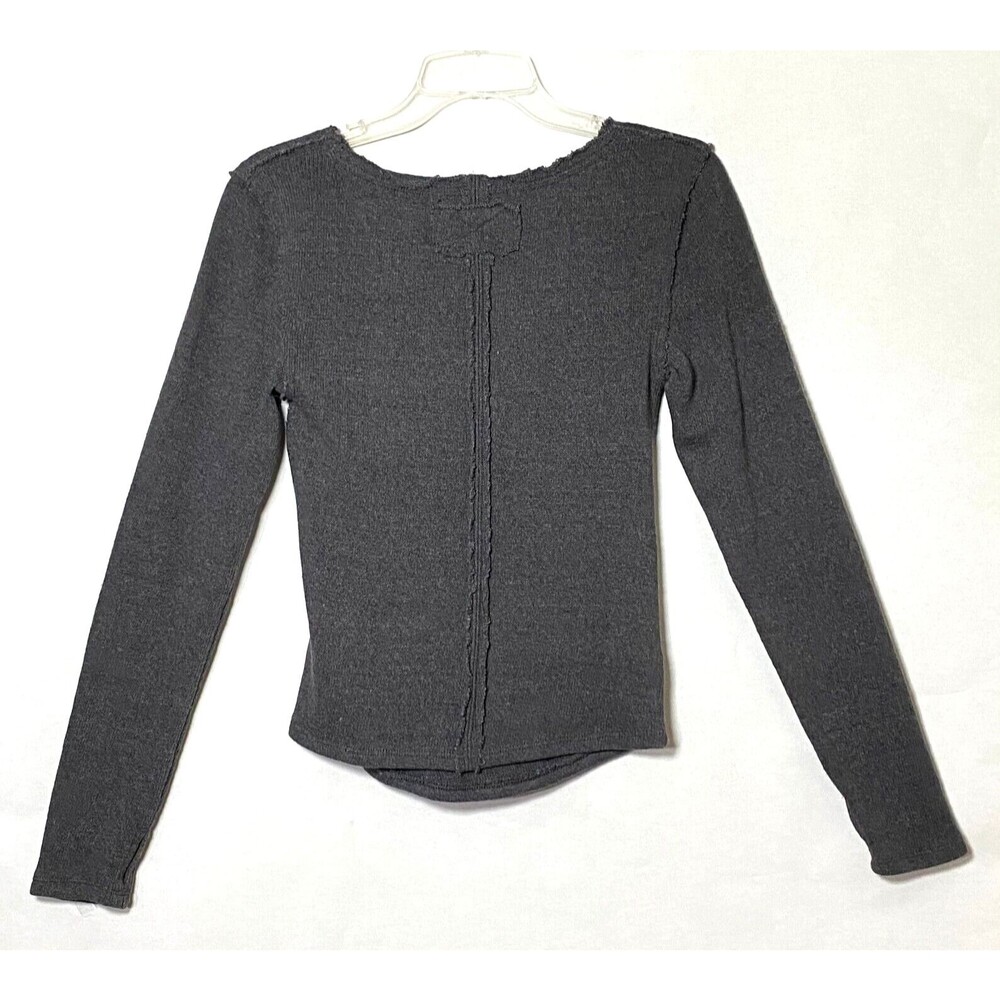 We The Free Like A Boss Tee Womens Size Small Dark Gray Raw Edges Knit NWT - Picture 4 of 16
